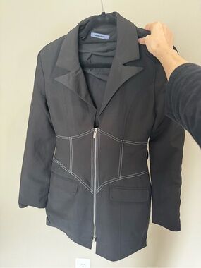 Structured Black Zip-Front Women's Dress Jacket